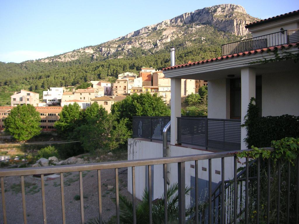 Aire De Colldejou Hotel Exterior photo